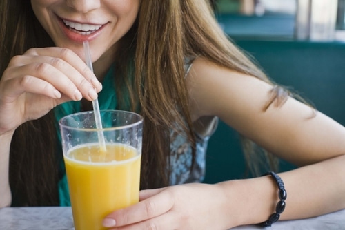 The Benefits of Using a Straw for All Your Beverages